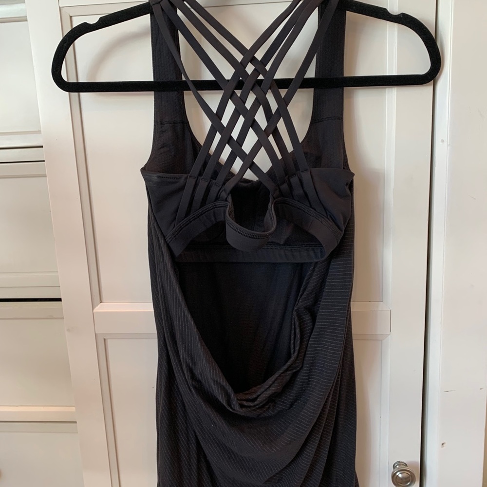Lululemon tank with built in bra